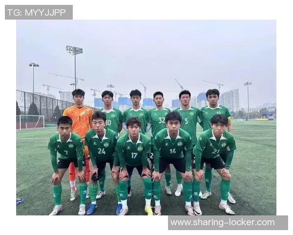 西安足球队在钻石联赛积分榜上以76分稳居第一名展现强劲实力 西安足球队在钻石联赛积分榜上以76分稳居第一名展现强劲实力