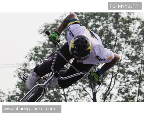 成都足球队在世锦赛中的比赛经验与表现分析 成都足球队在世锦赛中的比赛经验与表现分析